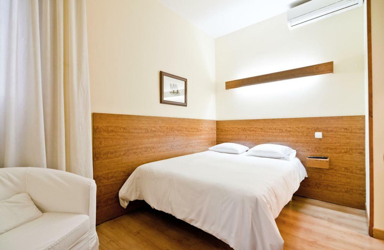 Residencias Roma Hotel Madrid Ngoại thất bức ảnh